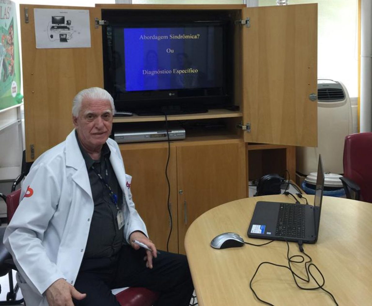 O Prof. Dr. Fagundes fez Palestra sobre DST