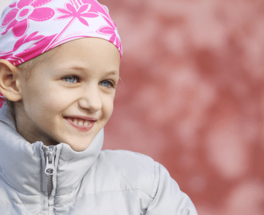 Expectativa de vida de crianças com câncer aumentou, diz estudo.